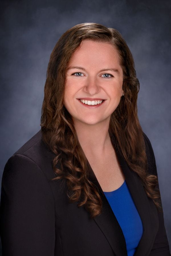 Headshot of Cathryn McNary