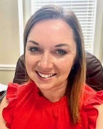 Headshot of Erin Bragg
