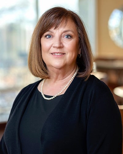 Headshot of Kathy Hunter