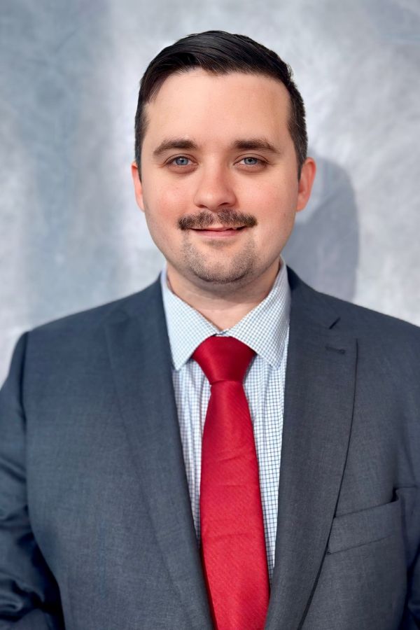 Headshot of Landon Taylor
