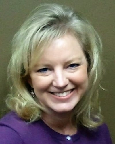 Headshot of Patti Sachenbacher
