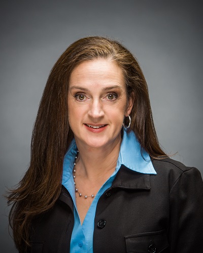Headshot of Leslie Carroll
