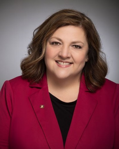 Headshot of Christi Johnston