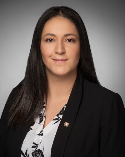 Headshot of Claudia Arredondo