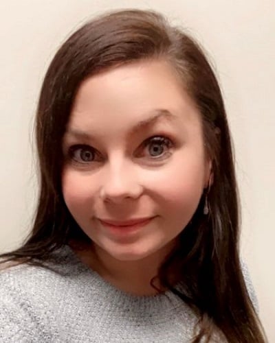 Headshot of Kelli Drummond