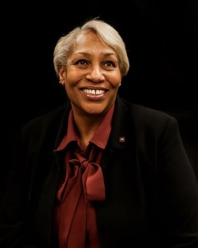 Headshot of Sharon Raiford-Polk